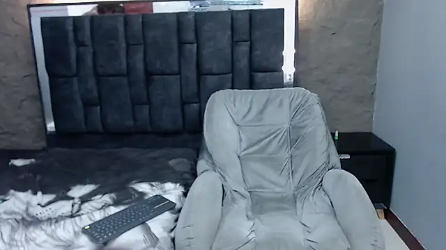 Snapshot of sandyanderson202cl chatting on 09/15/25, 02:28 sandyanderson202cl online show from 09/15/25, 02:28