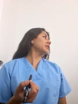 CAROLINE  07 online show from 01/17/26, 04:00