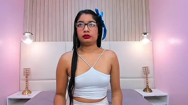MelanyWayne  online show from 04/29/26, 05:30