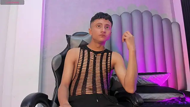  Leohot  online show from 10/25/25, 03:47