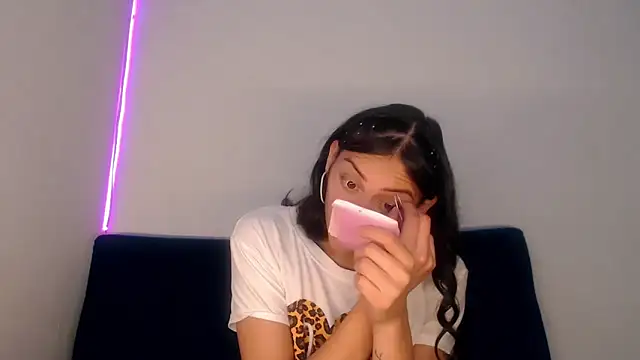 Megan Gil  online show from 02/14/26, 09:44