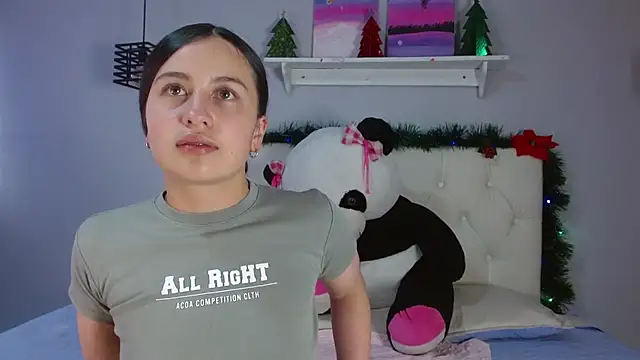 Zaaida  online show from 12/17/25, 08:37