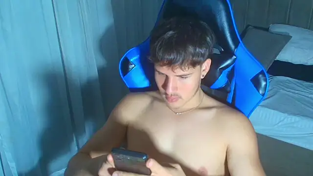 Snapshot of SEXYBOY_VC chatting on 10/03/25, 12:13 SEXYBOY VC online show from 10/03/25, 12:13