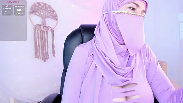 salma isawwii online show from 10/21/25, 02:07