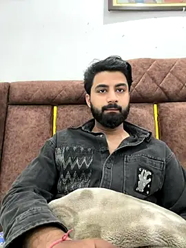 hottestboy03 online show from 01/09/26, 05:32