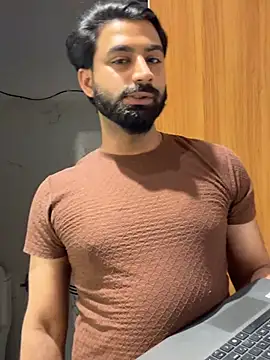 hottestboy03 online show from 02/19/26, 08:54