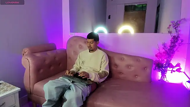 AxelAndJeremy online show from 09/27/25, 03:22