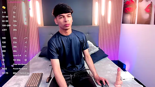 OnlyJos online show from 11/14/25, 08:18