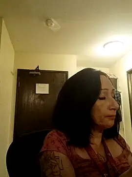 Dirtywhitebitch5150 online show from 11/25/25, 05:18