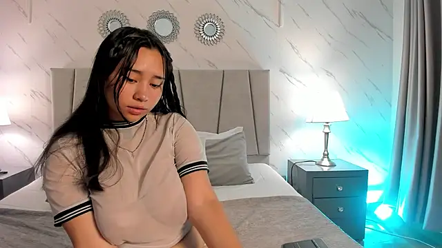 Snapshot of Karoll_Teyes chatting on 09/30/25, 12:21 Karoll Teyes online show from 09/30/25, 12:21