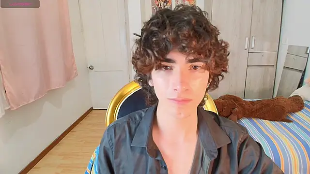 Nude Boy18 online show from 11/25/25, 04:12