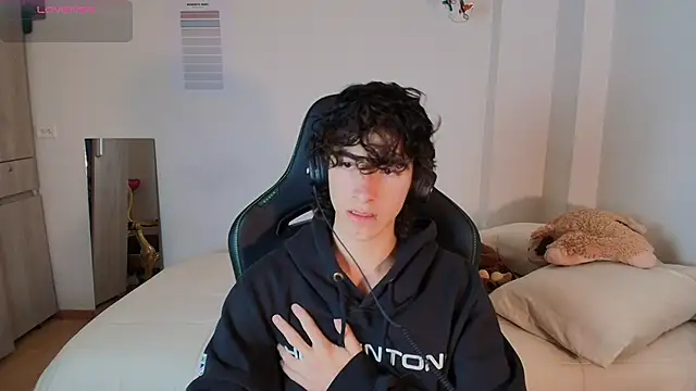 Nude Boy18 online show from 02/26/26, 10:09