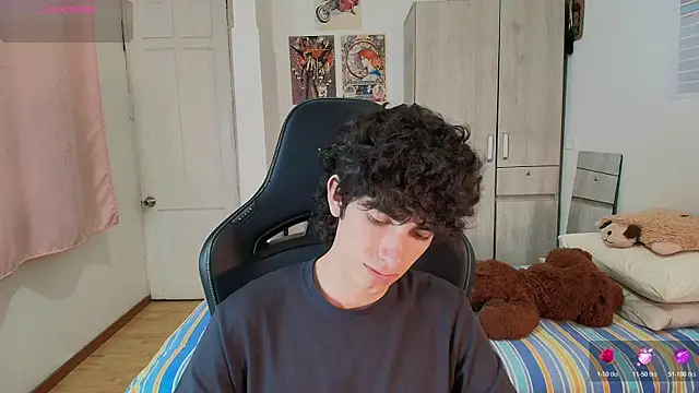 Nude Boy18 online show from 05/30/26, 03:14