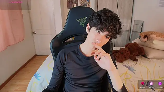 Nude Boy18 online show from 05/30/26, 10:29