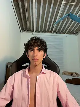 Nude Boy18 online show from 06/10/26, 05:28