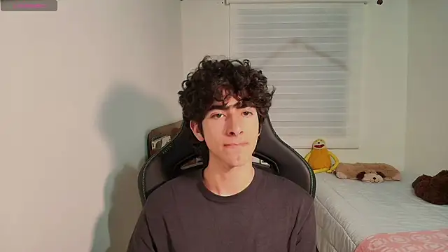 Nude Boy18 online show from 06/17/26, 03:20