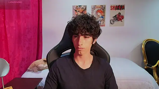 Nude Boy18 online show from 07/06/26, 01:02