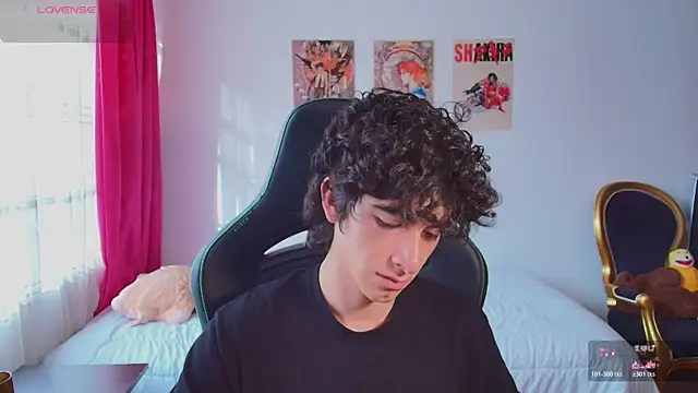 Nude Boy18 online show from 07/06/26, 10:01