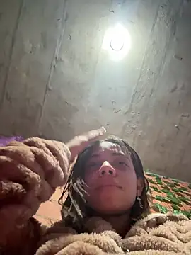 yumi hanna online show from 02/17/26, 04:31