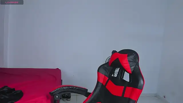 yumi hanna online show from 04/02/26, 04:32