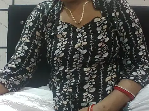 Snapshot of VNDANA_ chatting on 09/28/25, 06:24 VNDANA  online show from 09/28/25, 06:24