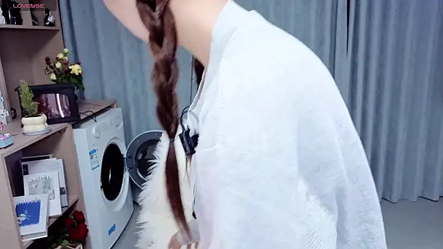 karina0703 online show from 09/23/25, 11:24