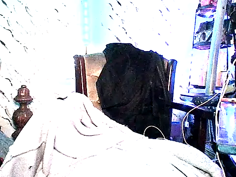 Snapshot of shemale_fantasyXX chatting on 05/19/26, 12:38 shemale fantasyXX online show from 05/19/26, 12:38