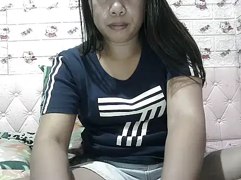 Pilipinalyn23 online show from 05/10/26, 03:33