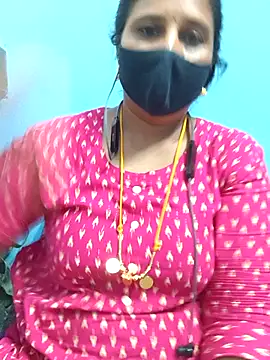 Snapshot of Tamil_Sweety chatting on 11/17/25, 04:35 Tamil Sweety online show from 11/17/25, 04:35