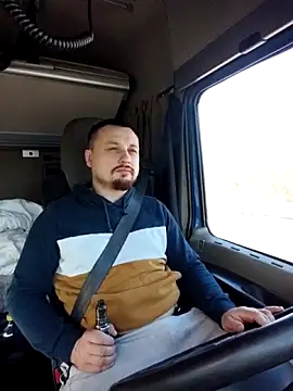 Amberdual online show from 03/06/26, 10:56