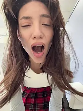 Snapshot of BallerinaCappuccino_ chatting on 02/12/26, 10:32 BallerinaCappuccino online show from 02/12/26, 10:32