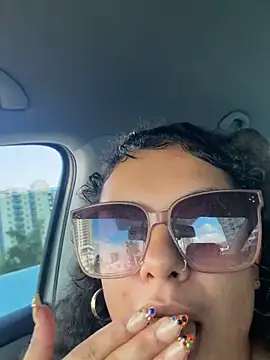 allybluee777 online show from 12/18/25, 02:56