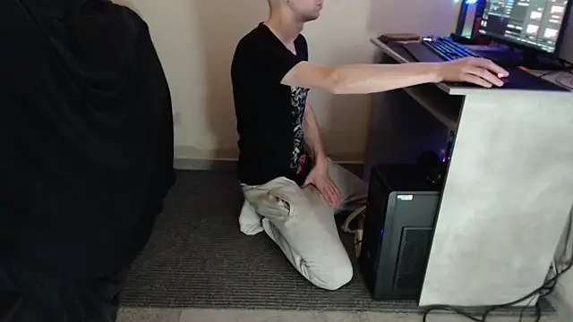 Snapshot of sakiramissy chatting on 02/28/26, 09:49 sakiramissy online show from 02/28/26, 09:49