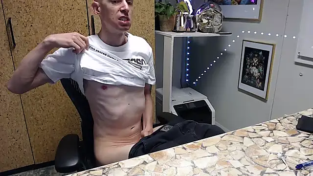 Snapshot of sakiramissy chatting on 03/09/26, 08:18 sakiramissy online show from 03/09/26, 08:18