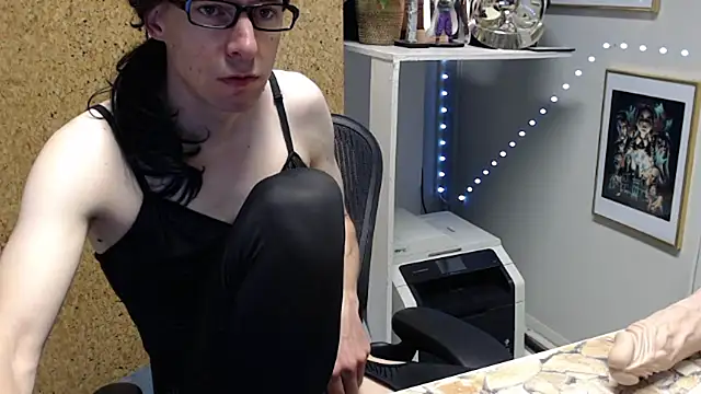 Snapshot of sakiramissy chatting on 03/11/26, 07:03 sakiramissy online show from 03/11/26, 07:03