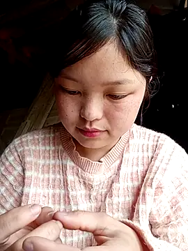 XoiXoi232 online show from 04/01/26, 02:01