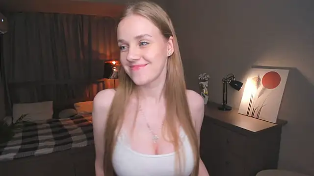 OdellaFrake online show from 09/24/25, 07:50