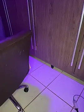 Malika khalid online show from 09/18/25, 01:51