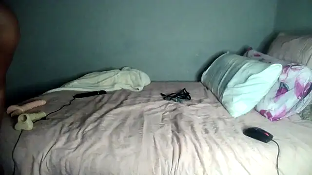 blueyXxX online show from 04/20/26, 04:32