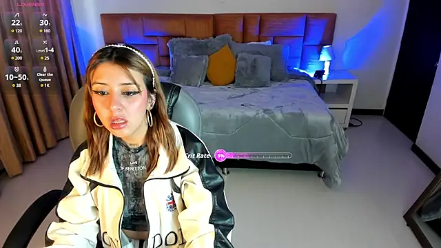 Catti Brie online show from 09/24/25, 11:35