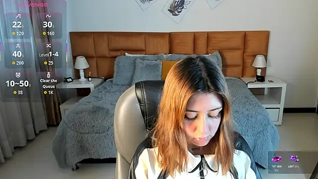 Catti Brie online show from 10/14/25, 12:06