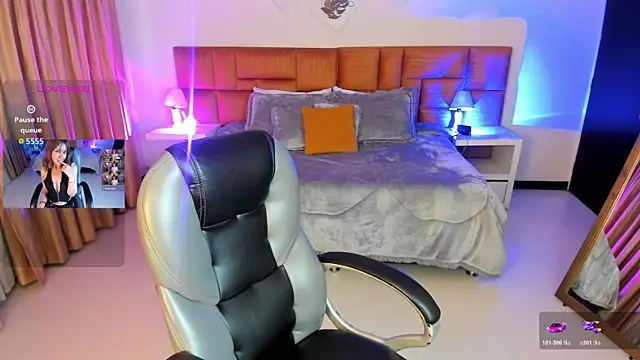 Catti Brie online show from 11/15/25, 11:40