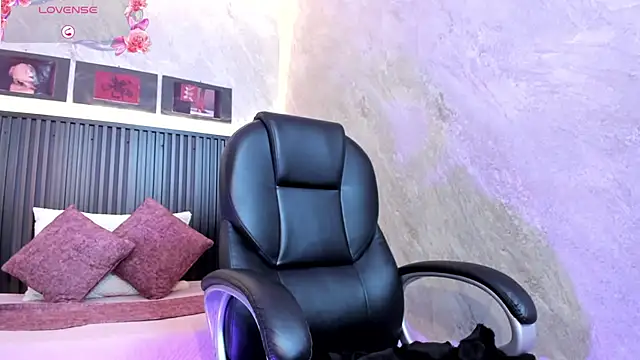 dark  nymph online show from 09/16/25, 12:28