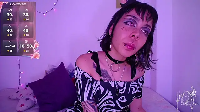 dark  nymph online show from 02/09/26, 09:30