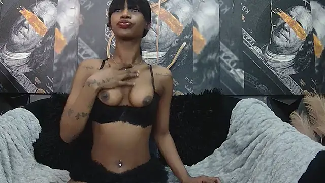 Snapshot of Lilmisbaddyxxx chatting on 05/01/26, 07:29 Lilmisbaddyxxx online show from 05/01/26, 07:29