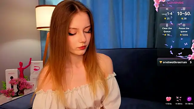 Snapshot of Lolisin chatting on 05/05/26, 03:42 Lolisin online show from 05/05/26, 03:42