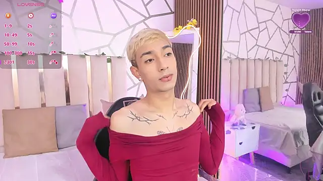 CYRUS TAY online show from 05/11/26, 12:55