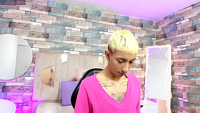 CYRUS TAY online show from 05/26/26, 12:01