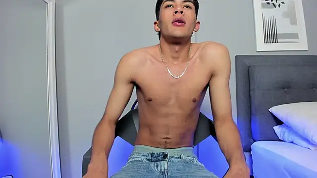 Tylerffoxx online show from 11/12/25, 08:41