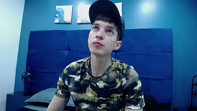 Jheampiiero online show from 09/25/25, 01:26